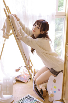 男主将女主抵在树上做