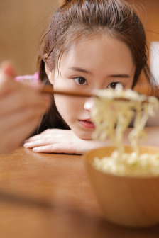 姑娘8集免费播放