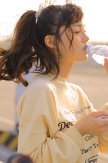 我的绝色老板娘林妙雪李轻眉